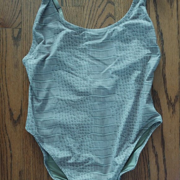 NEW Skims signature Scoop Neck One Piece size XL/Dune Crocodile Print - Picture 6 of 11